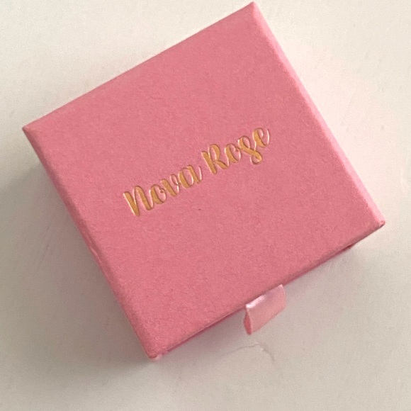 Rose Gold Heart Diamond Ring - Picture 2 of 3